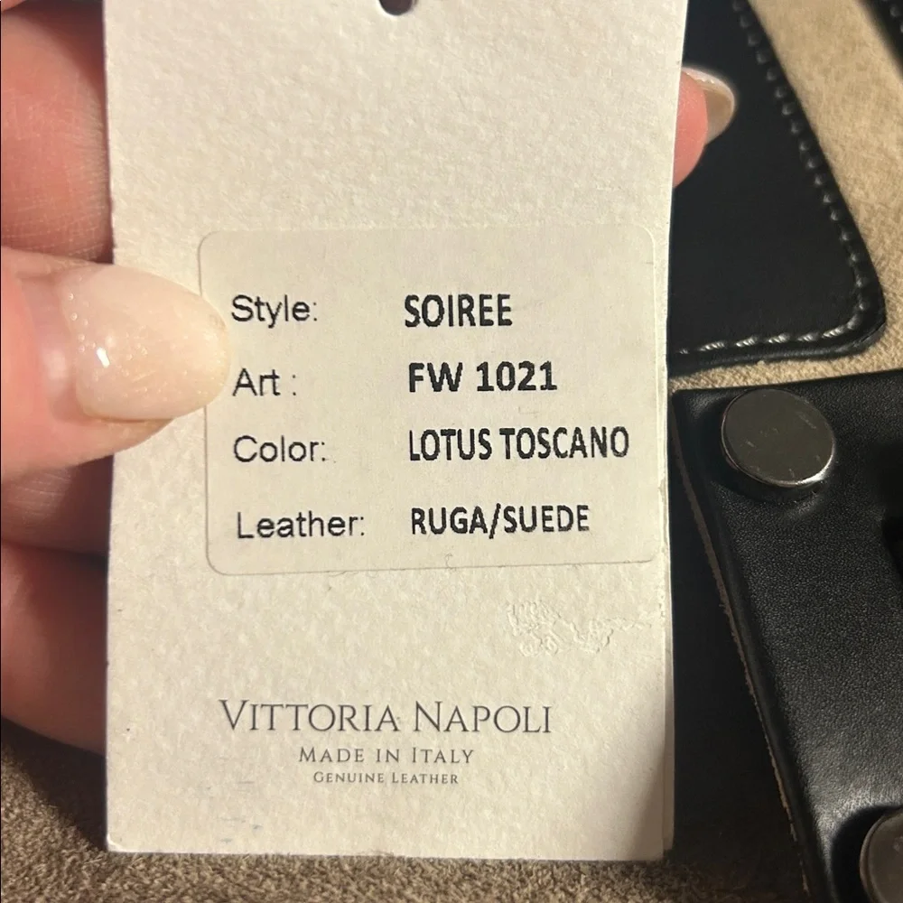 Vittoria Napoli Toscano Italian Leather Suede & Leather Shoulder Hand Bag‎ NWT